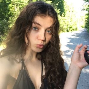 Meet your Posher, Taavah